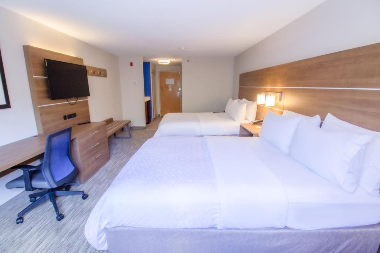 Holiday Inn Express & Suites - Lincoln East - White Mountains By Ihg Экстерьер фото