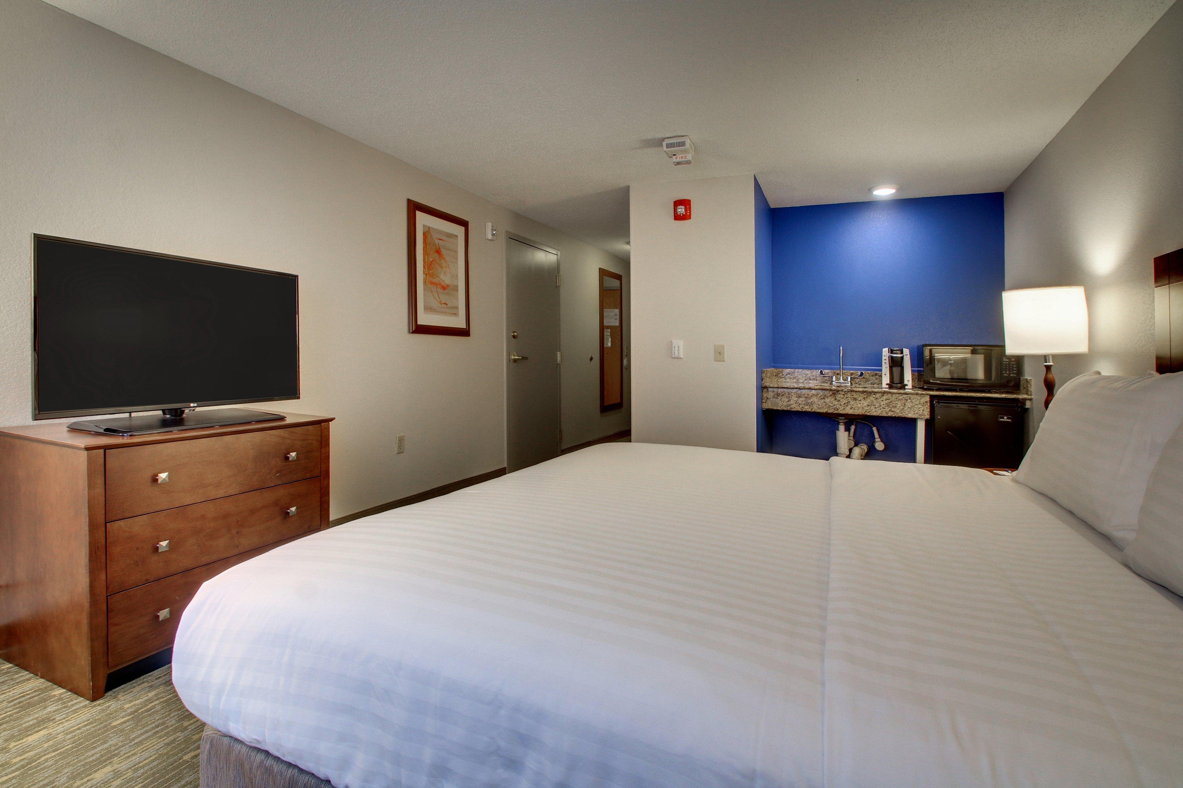 Holiday Inn Express & Suites - Lincoln East - White Mountains By Ihg Экстерьер фото