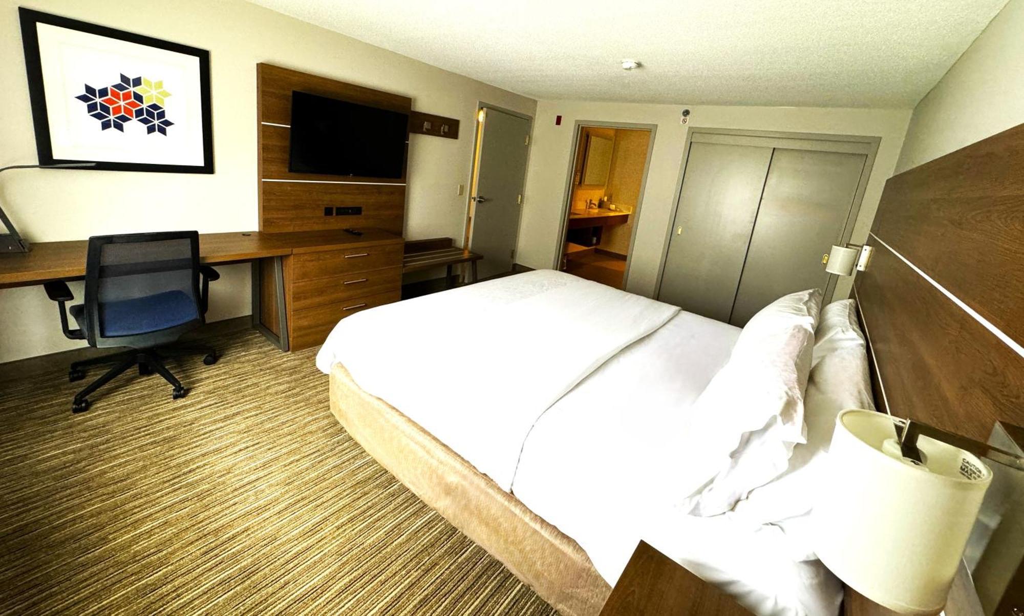 Holiday Inn Express & Suites - Lincoln East - White Mountains By Ihg Экстерьер фото